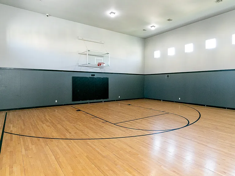 Dry Creek Ranch Apartments — Photo 14