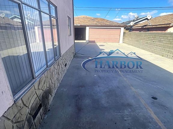 2nd image of 4367 W 133rd St APT D