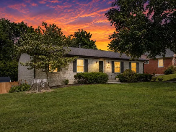 3483 Lansdowne Dr, Lexington, KY 40517