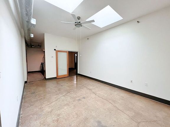 3rd image of 115 E Broad St APT 313