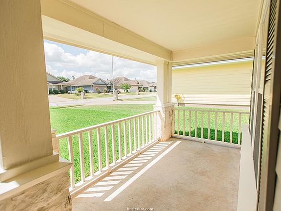 4th image of 2706 Lynnwood Ct