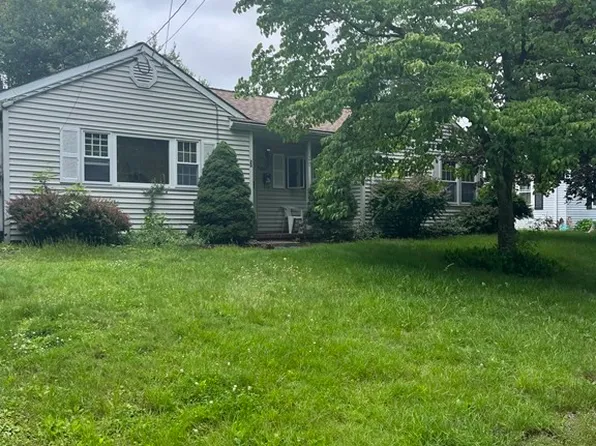 20 Lackey St, Haverhill, MA 01830