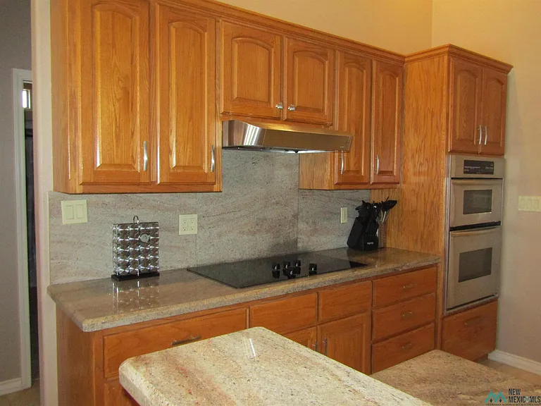 2104 W Ray Ave — Photo 8