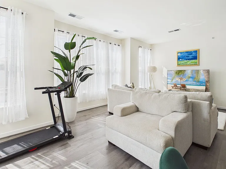 12102 Oxford Landing Dr #204 — Photo 15