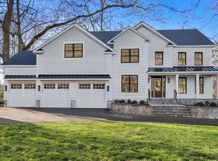 17 Saddle Club Rd, Lexington, MA 02420
