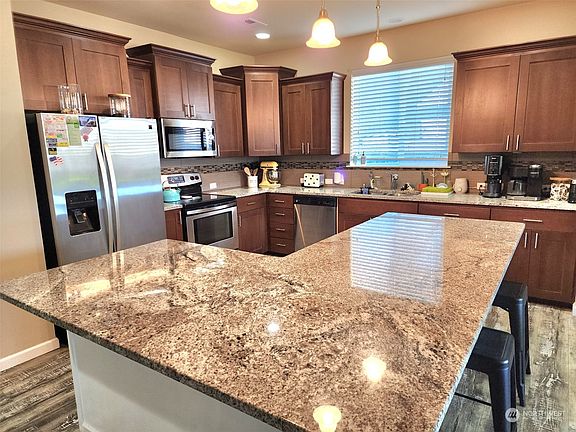4th image of 10048 Jensen Drive SE