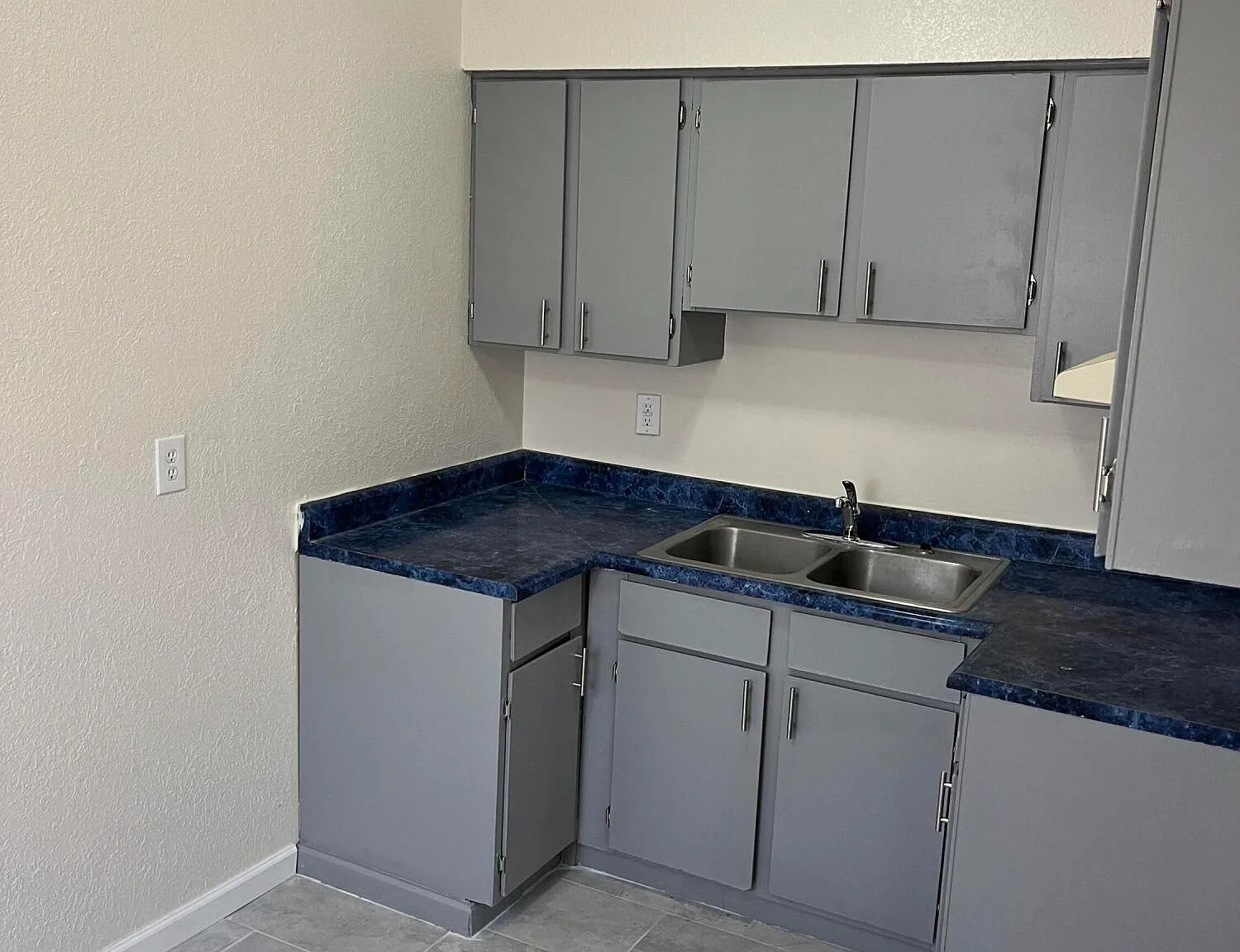 2 bed, 700 sqft, $850 — Photo 4