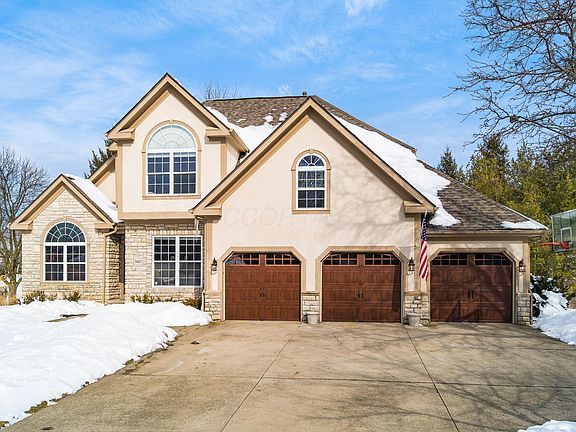 2nd image of 7487 Balfoure Cir
