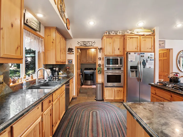 3915 Summit Rd — Photo 14