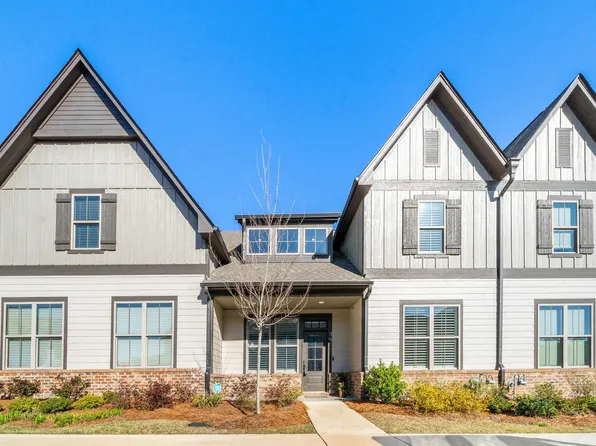 3407 Feldspar Cir, Vestavia Hills, AL 35242