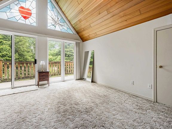 5th image of 4556 Charlie Spruce Pl
