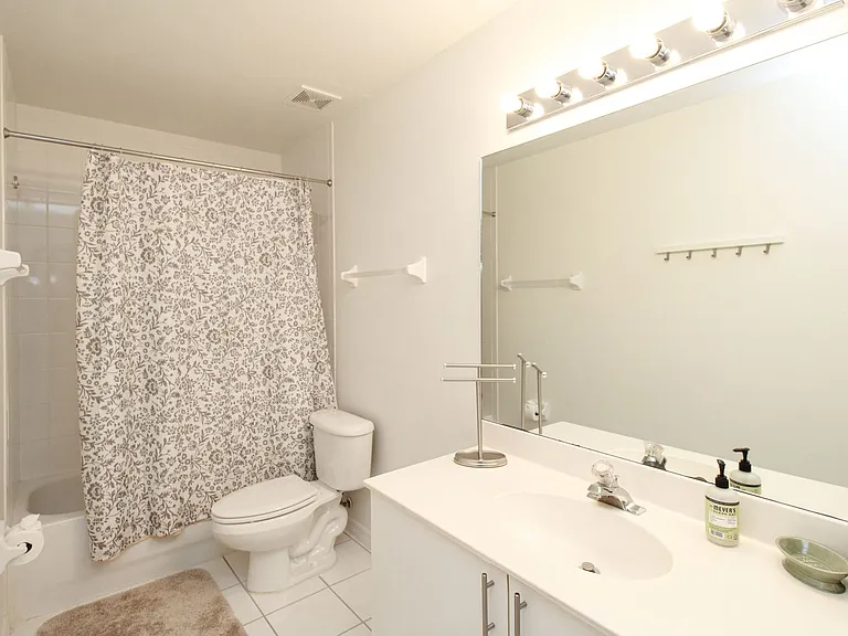 519 Roma Ct #3208 — Photo 28