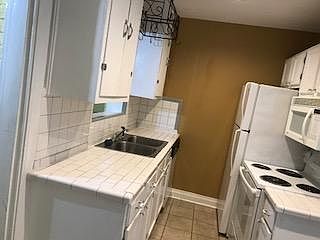 2nd image of 3317 Orleans Dr