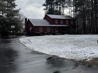 19 Sugar Pine Rd, Queensbury, NY 12804