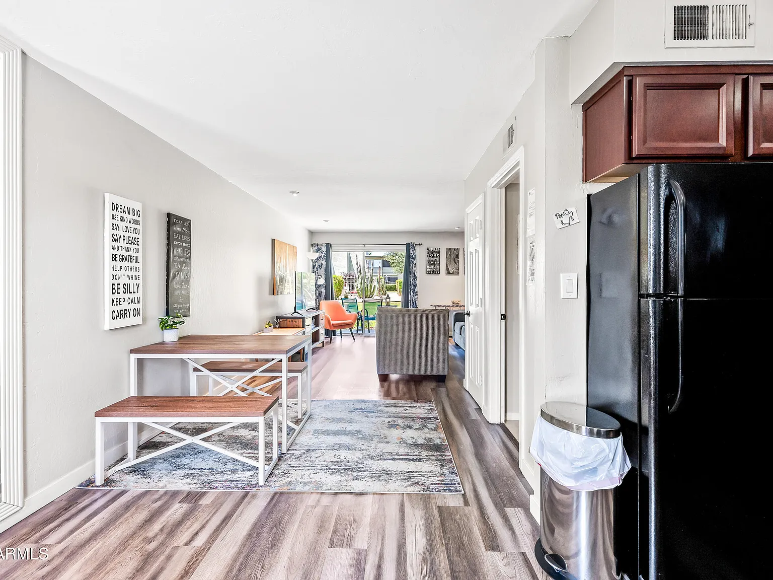 2 bed, 1.5 bath, 986 sqft, $2,100 — Photo 3