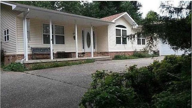 1st image of 6 Burghead Ln