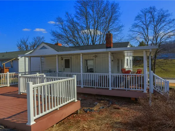 181 Kerona Rd, Shippingport, PA 15077