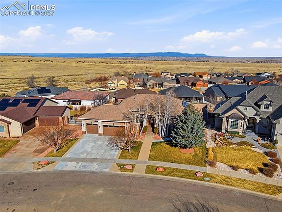 3rd image of 5623 Venezia Way