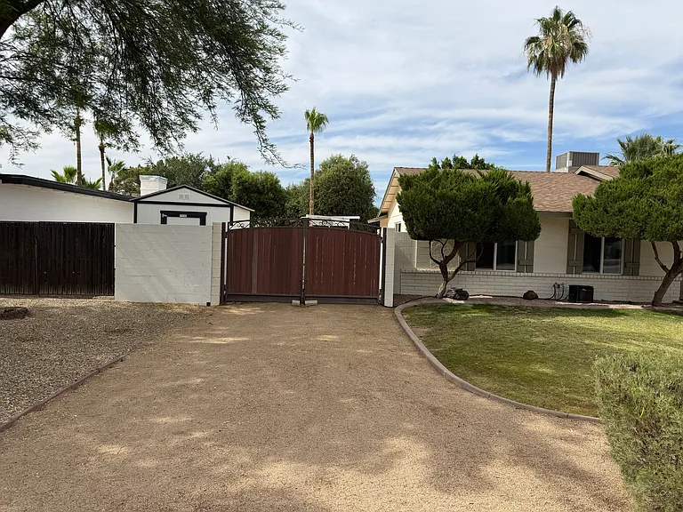 4044 E Yucca St — Photo 15