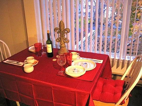 3rd image of 9 Garden St APT 3