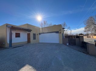 1139 Harrison Rd, Santa Fe, NM 87507