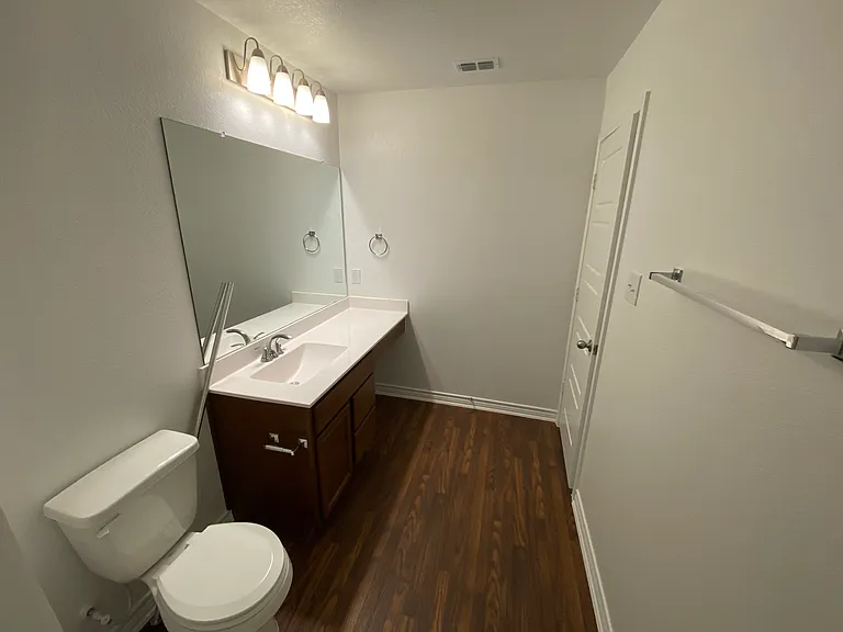10643 W Military Dr #7 — Photo 8