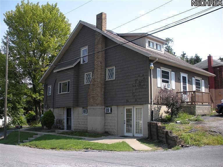 1st image of 400 Burrows Ave