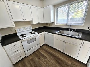 Updated 3 Bedroom, 1 Bath Apt in 4-Plex - Inner NE Portland, Portland, OR 97213
