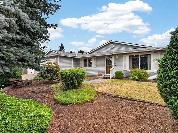 2nd image of 3905 NE 126th Ave