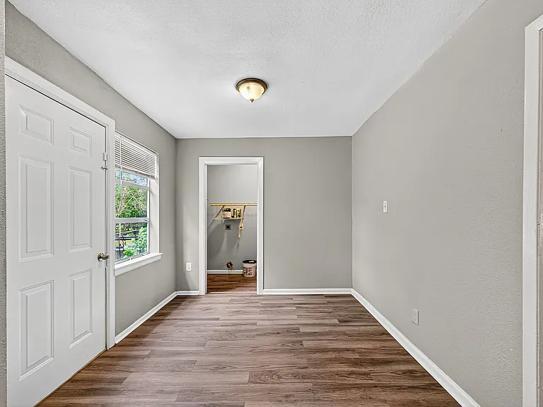 10106 Sierra Dr — Photo 22