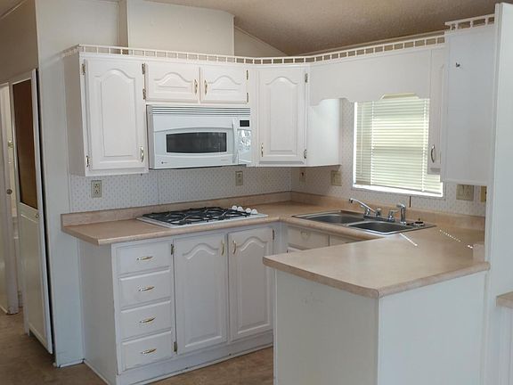 2nd image of 1295 S Cawston Ave Spc 193