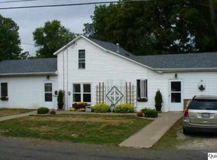 1439 Cherry St, Quincy, IL 62301