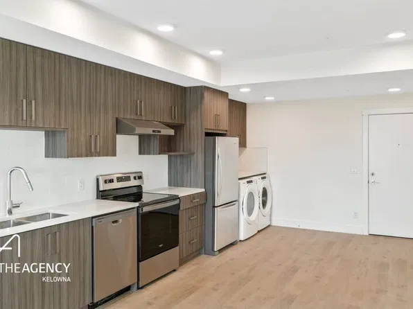1036 Coronation Ave, Kelowna, BC