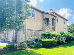 1844 Crenshaw Cir, Vernon Hills, IL 60061