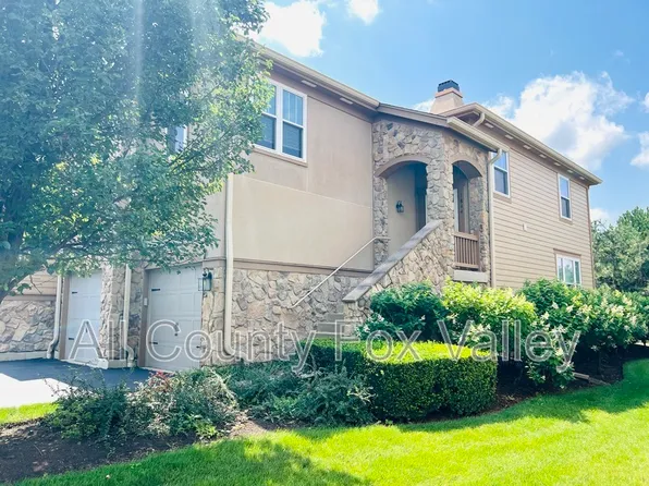 1844 Crenshaw Cir, Vernon Hills, IL