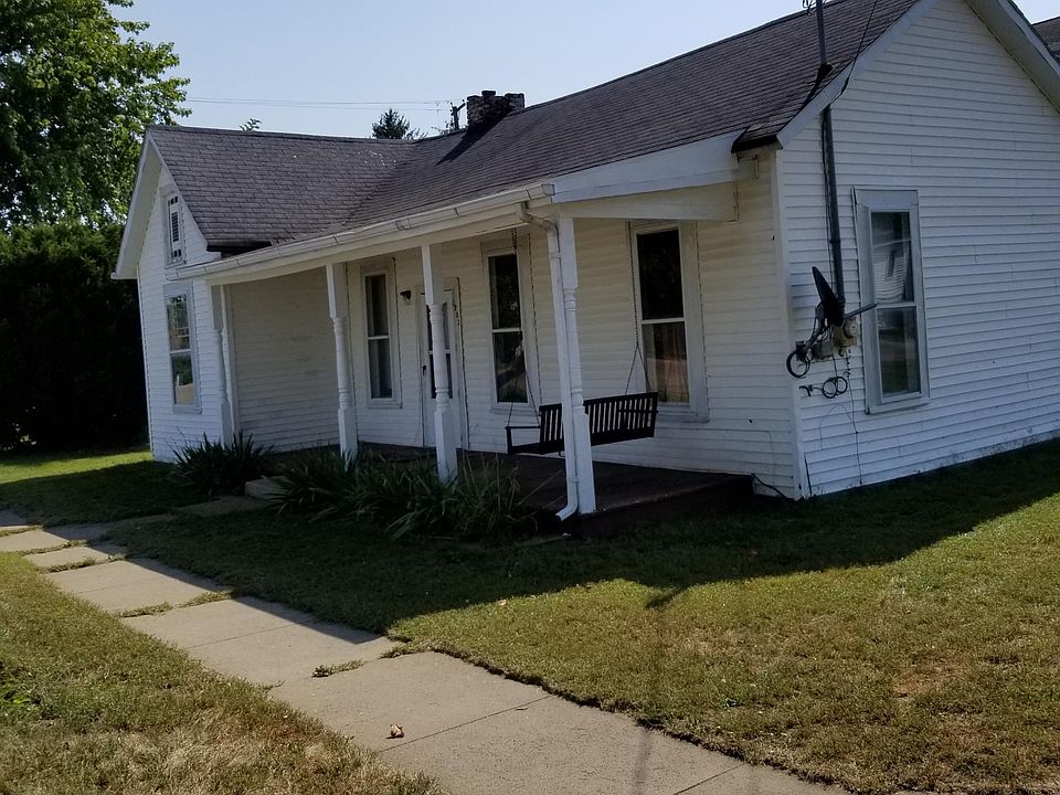 1st image of 203 E Main St