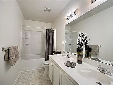 2nd image of 5201 Cedar Mountain Dr