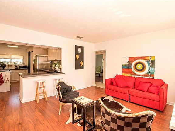 5th image of 653 53rd Ave S