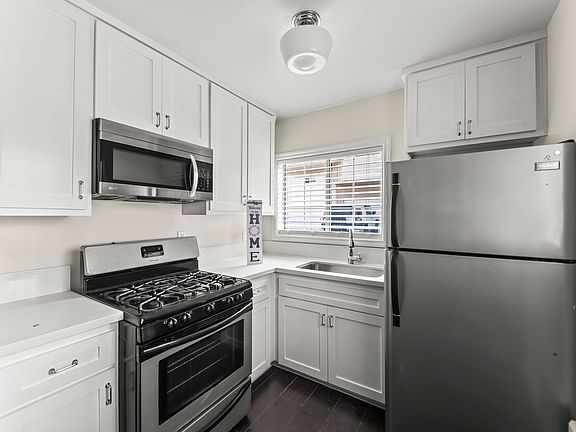 4th image of 4104 E 7th St APT 7