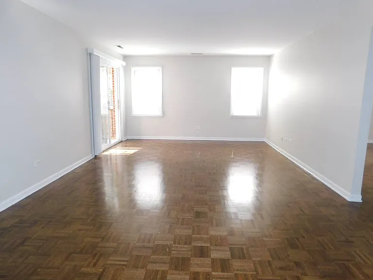 2610 Central Street — Photo 6