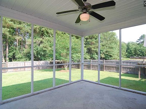 4th image of 510 Rose Creek Ln