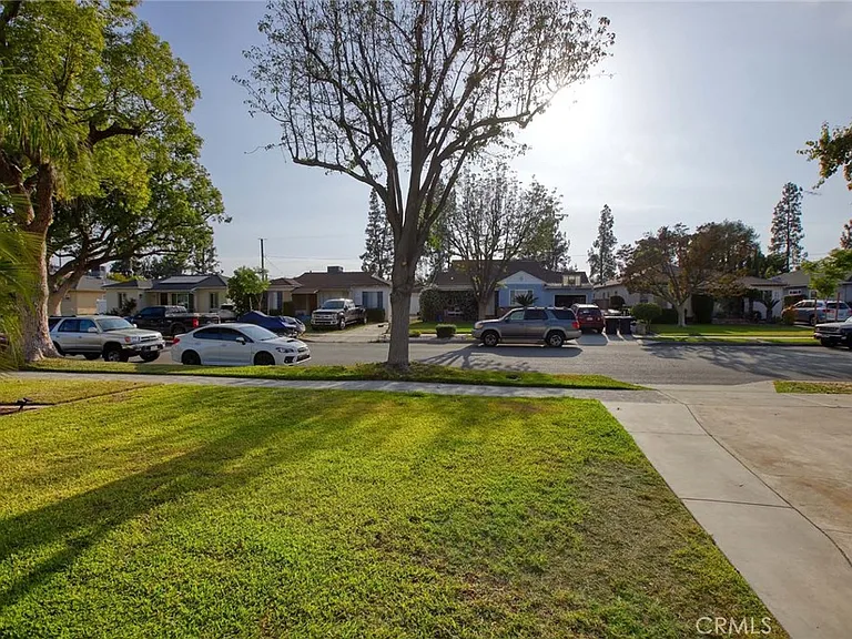 1412 N Catalina St — Photo 6