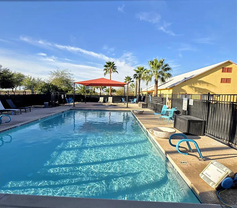 1 bed, 400 sqft, $1,600 — Photo 3