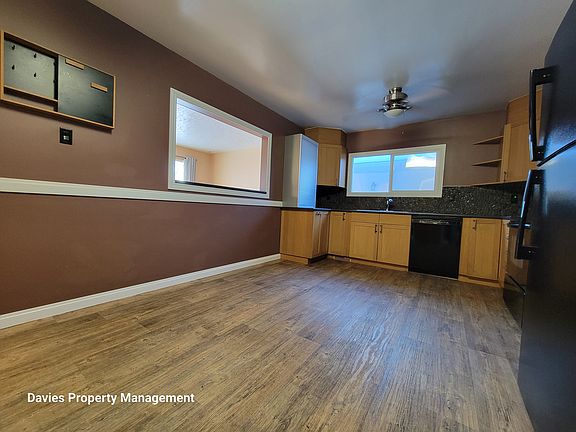3rd image of 12824 103rd St NW