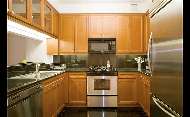 Sold by Douglas Elliman | media 18