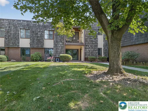 977 Village Round #A, Allentown, PA 18106