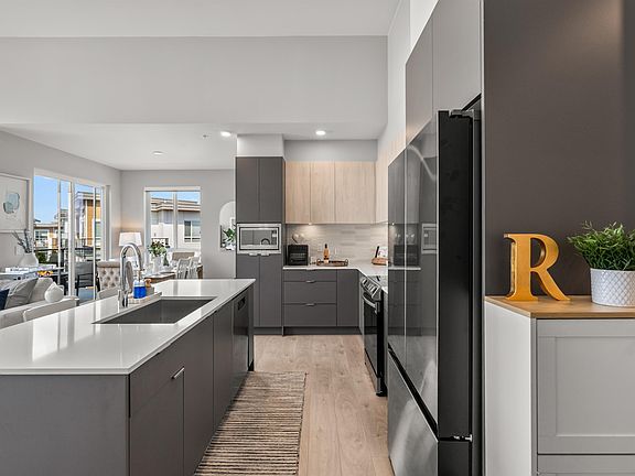 5th image of 2431 Rabbit Dr #615