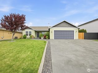 3807 Milagro Dr, Pasco, WA 99301