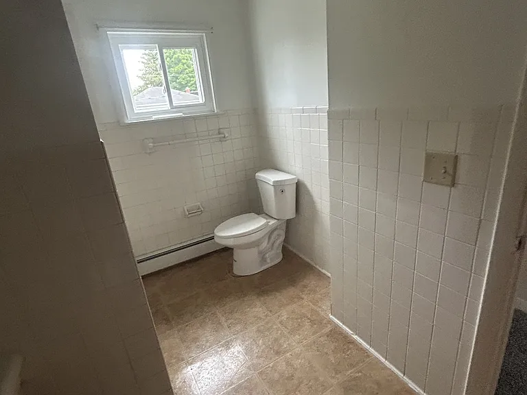 12 Clinton St #11 — Photo 4