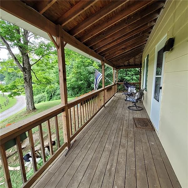 909 Bridlewood Ln, Ligonier, PA 15658 Zillow